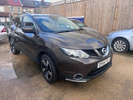 NISSAN QASHQAI 1.2 DIG-T N-Connecta XTRON 2WD Euro 6 (s/s) 5dr