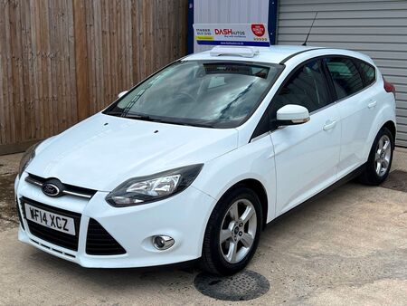 FORD FOCUS 1.6 Zetec Navigator Powershift Euro 5 5dr